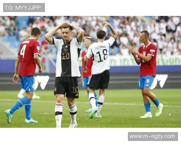 德国队足球服的设计理念与历史演变探讨及其在国际赛场上的影响力分析