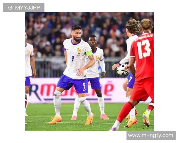 阿莱士逆袭之路足球场上的传奇与奋斗故事